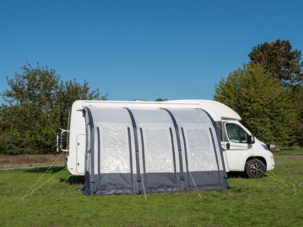 Schnellaufbau-Luftzelt CASA AIR II für Reisemobile mit Anbauhöhe von 260-280 cm